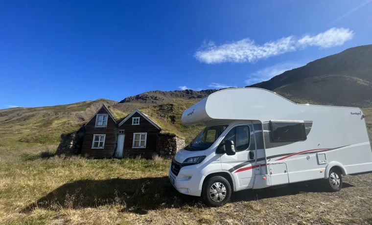 RV Campers – Fiat Ducato Motorhome – 6 Person (Bunk beds)
